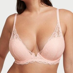 Victoria's Secret Love Cloud Peach Lace Lined Plunge Bra